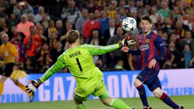 Barcelona's Lionel Messi, right, scores his second goal past Bayern's goalkeeper Manuel Neuer during the Champions League semifinal first leg soccer match between Barcelona and Bayern Munich at the Camp Nou stadium in Barcelona, Spain, Wednesday, May 6, 2015.  (AP Photo/Emilio Morenatti)
